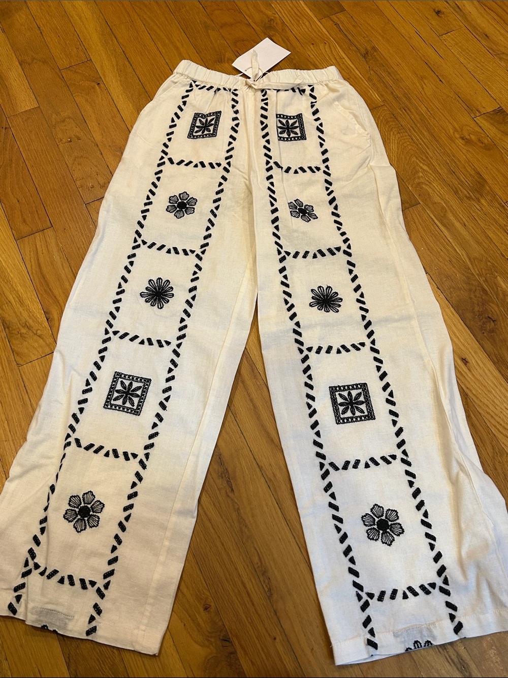 Zara Cream and Black Embroidered Set